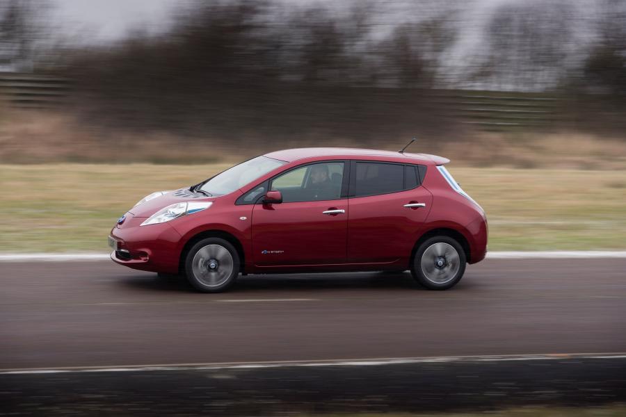  Nissan Leaf 2013 года  (фото 33 из 63)